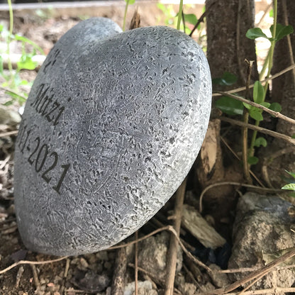 Cat & Dog Heart Shaped  Paw Print Remembrance Stone Grave Marker for Outdoor & Indoor Display